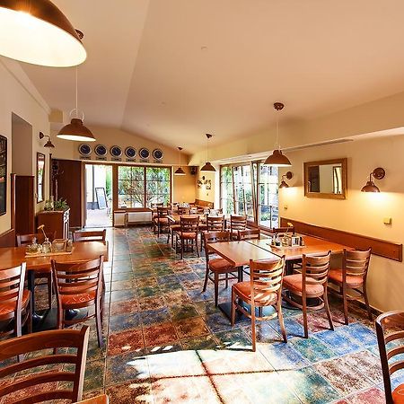 Restaurace A Penzion U Palecku Skuteč Dış mekan fotoğraf